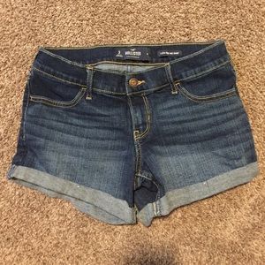Women’s Hollister Midi Short Size 3